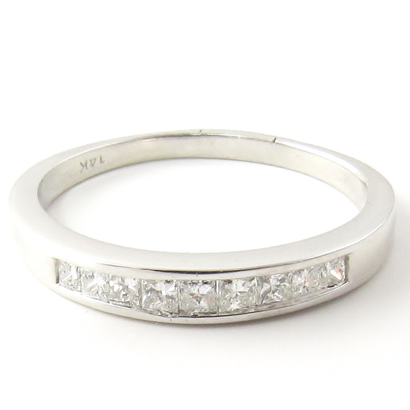 Vintage 14 Karat White Gold Princess Cut Diamond Wedding Band Size 7 #5185 - Picture 1 of 9